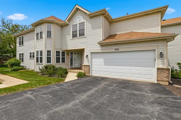 990 Sweetflower Drive, Hoffman Estates, IL 60169