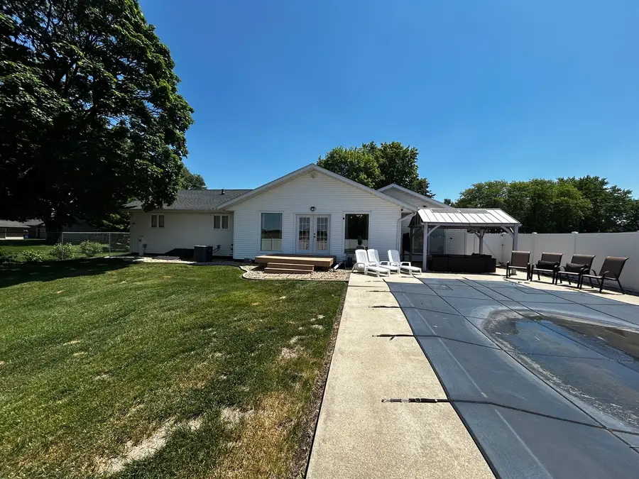 12795 Lawrence Road, Sterling, IL 61081 - #3