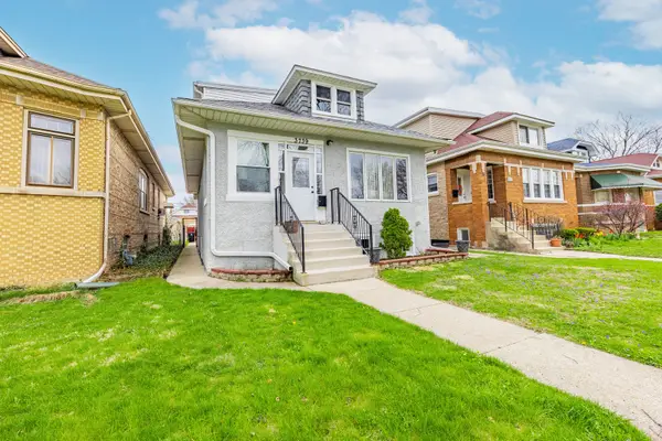 3739 Clinton Avenue, Berwyn, IL 60402