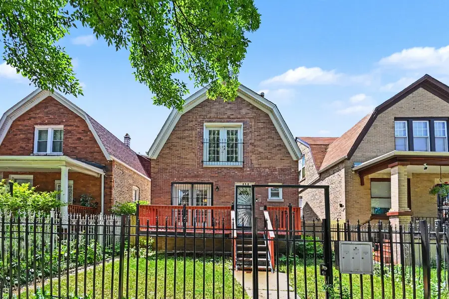 850 N Keystone Avenue, Chicago, IL 60651 - #2