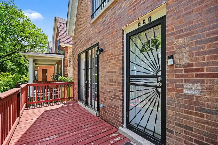 850 N Keystone Avenue, Chicago, IL 60651 - #3