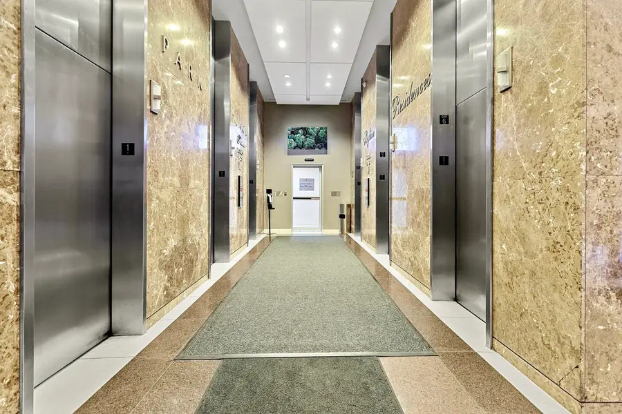 655 W Irving Park Road #3201, Chicago, IL 60613 - #3