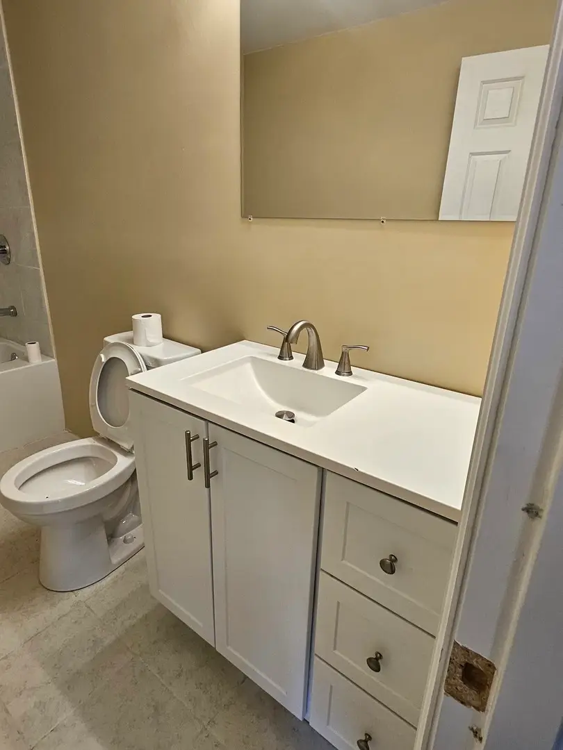 3015 Ezekiel Avenue, Zion, IL 60099 - #3