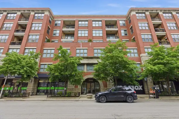3140 N Sheffield Avenue #602, Chicago, IL 60657