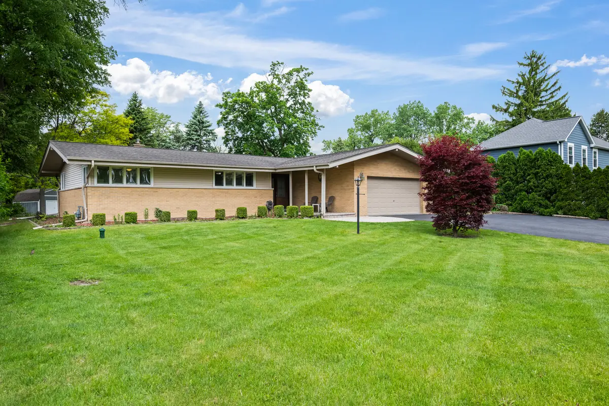 16 S Maple Lane, Prospect Heights, IL 60070 - #1