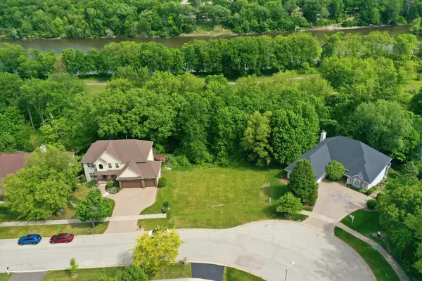 207 Windham Circle, Yorkville, IL 60560