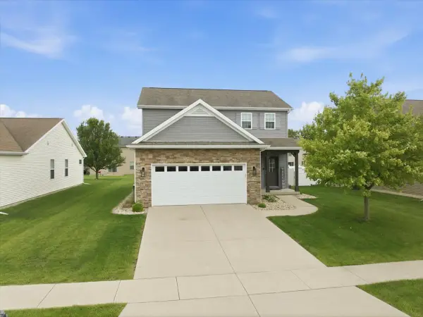 74 Dry Sage Circle, Bloomington, IL 61705