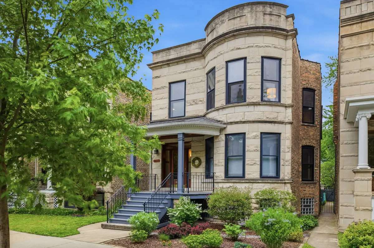 5227 N Glenwood Avenue, Chicago, IL 60640 - #1
