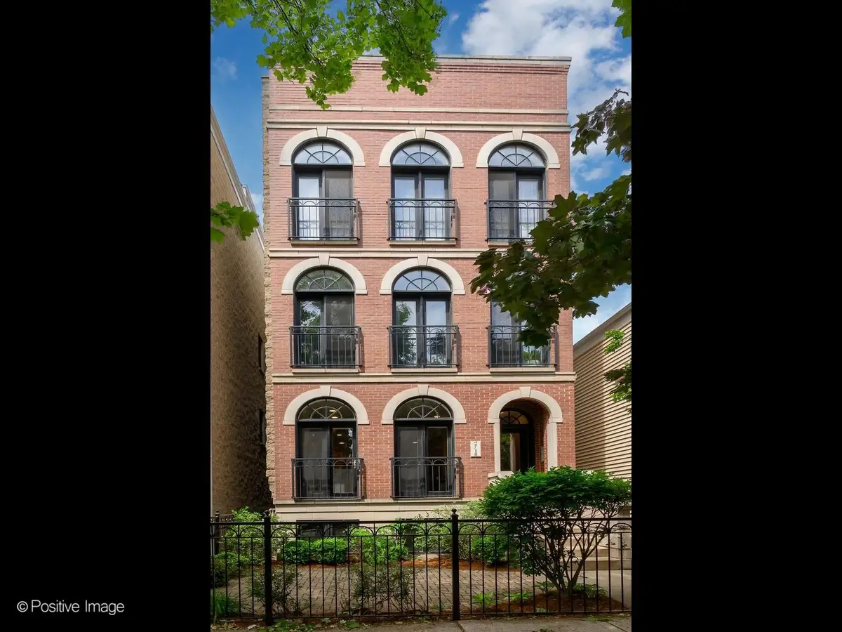 2718 N Wayne Avenue #1, Chicago, IL 60614 - #1