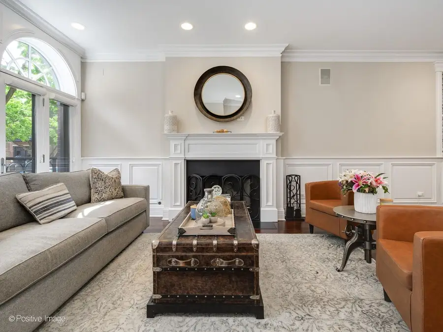 2718 N Wayne Avenue #1, Chicago, IL 60614 - #3