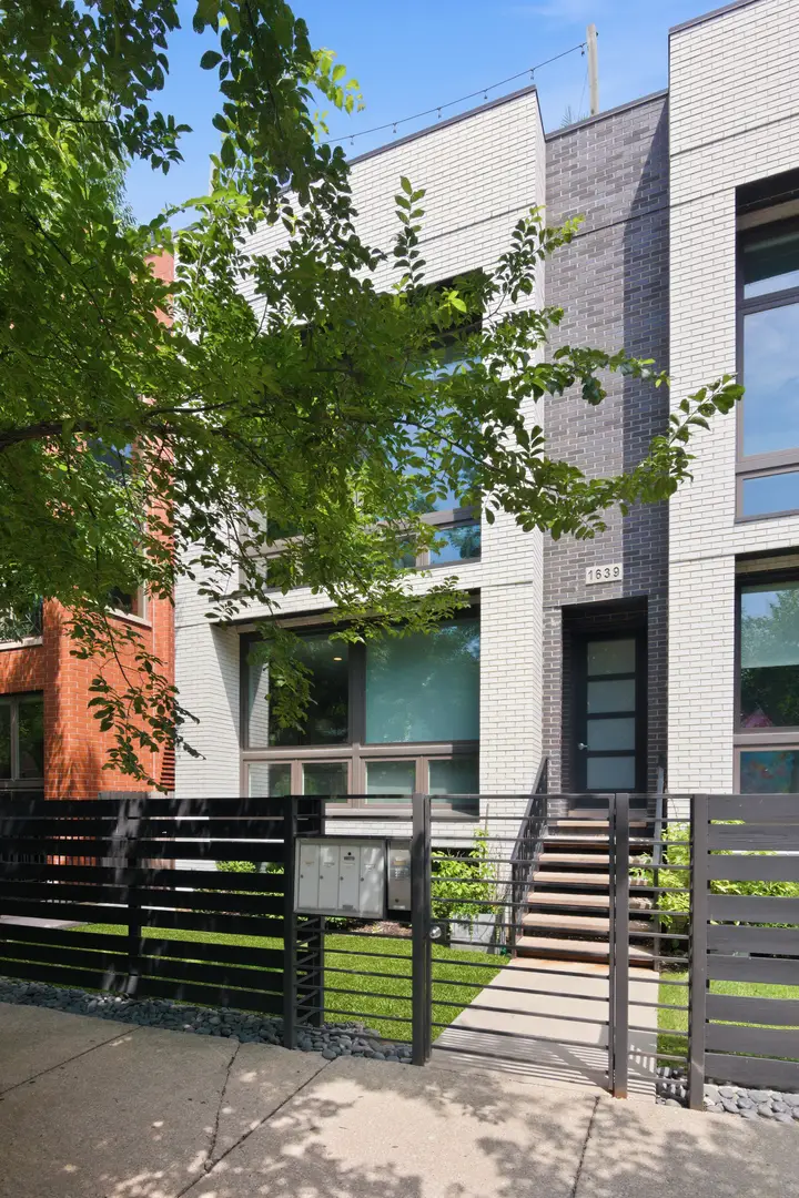 1639 N Artesian Avenue #2N, Chicago, IL 60647 - #1