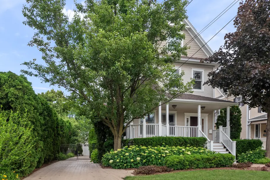 325 S Crescent Avenue, Park Ridge, IL 60068 - #2