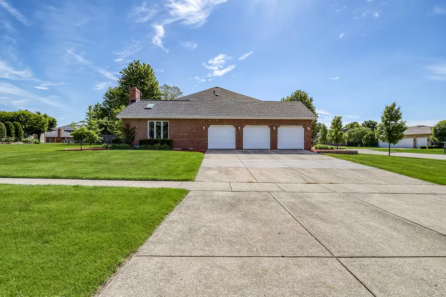 705 Ridgefield Road, New Lenox, IL 60451 - #2