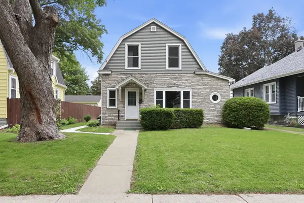 2808 E 18th Street, Davenport, IA 52803