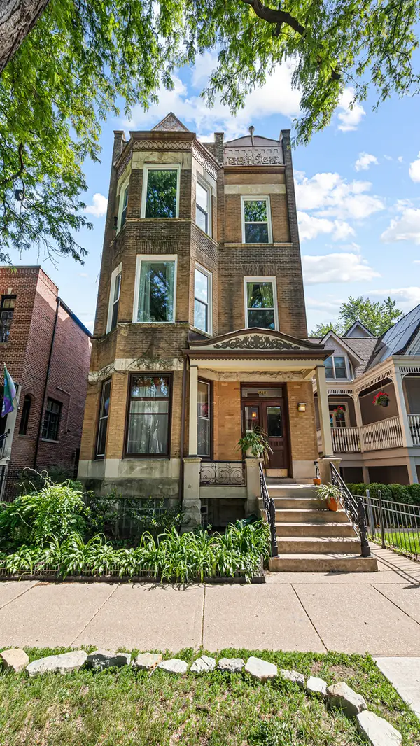 1049 W Wellington Avenue #1B, Chicago, IL 60657