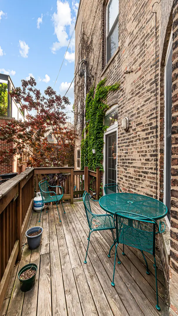 1049 W Wellington Avenue #1B, Chicago, IL 60657 - #3