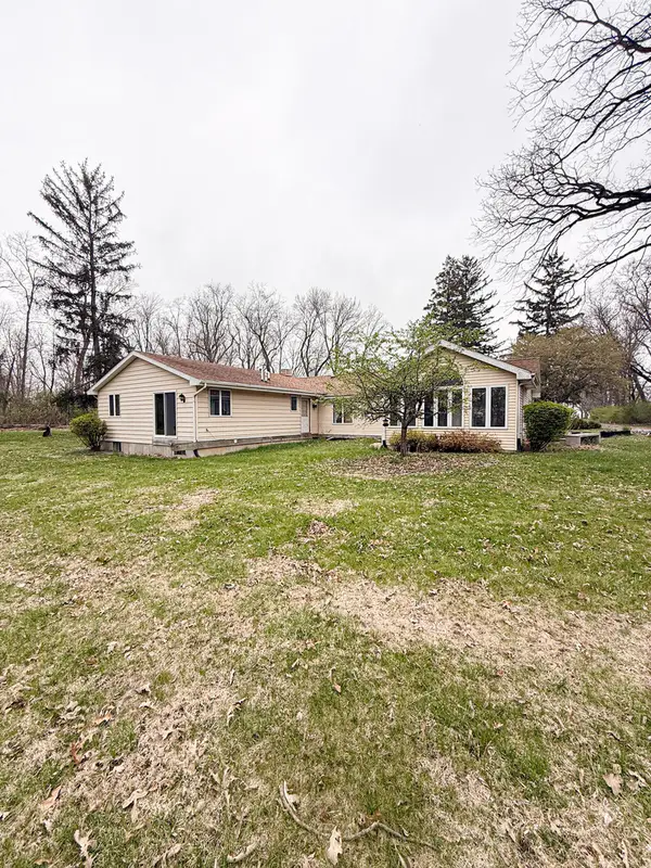 1599 E 2700 North Road, Clifton, IL 60927