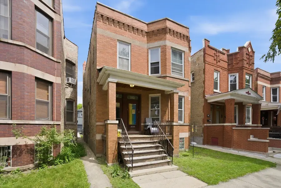3531 N Oakley Avenue, Chicago, IL 60618 - #2