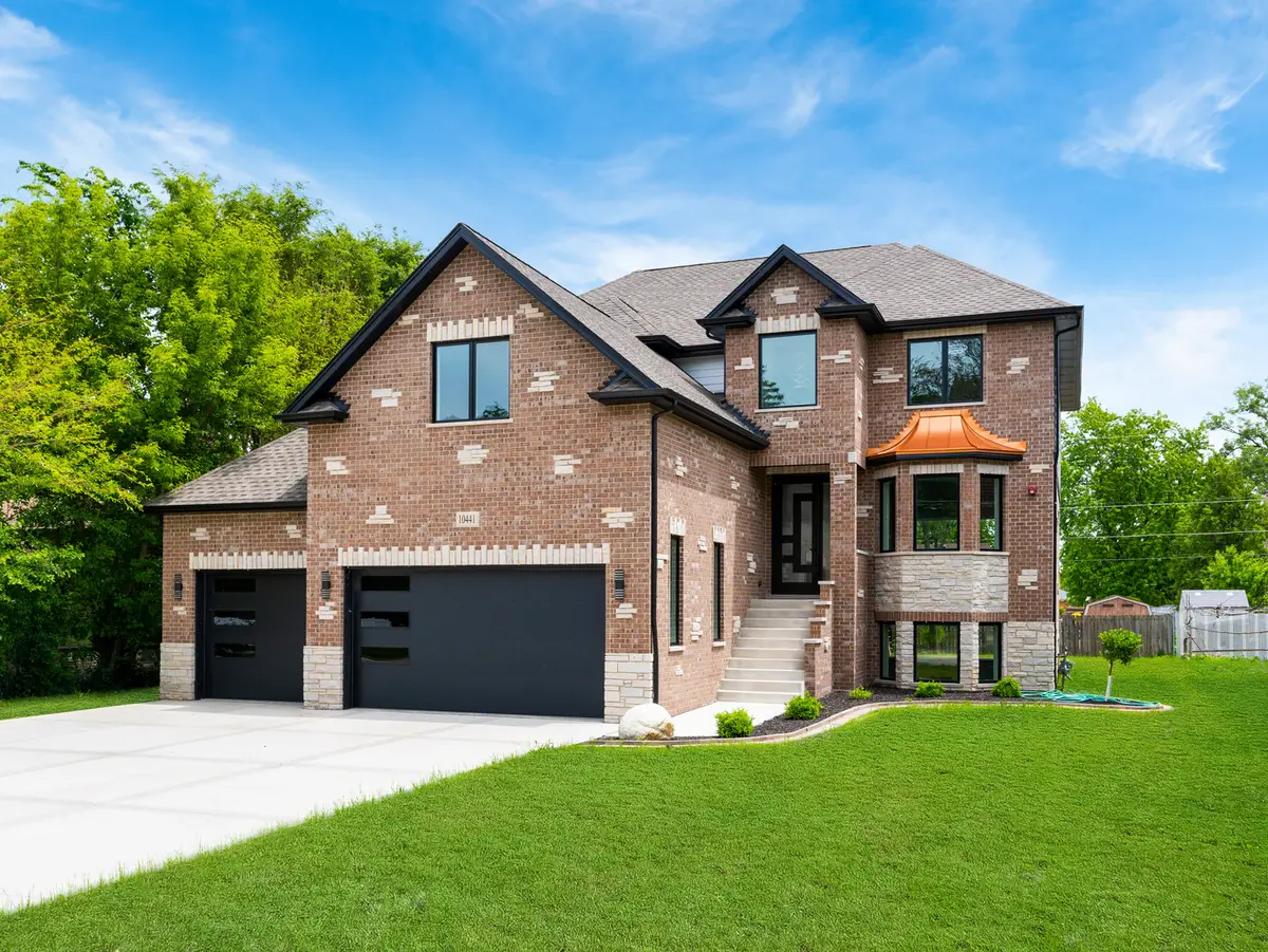 10441 S 83rd Avenue, Palos Hills, IL 60465 - #1