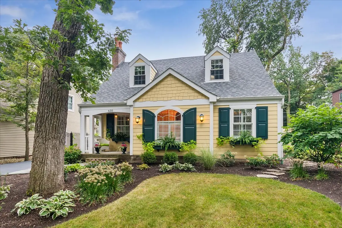 635 Green Briar Lane, Lake Forest, IL 60045 - #1
