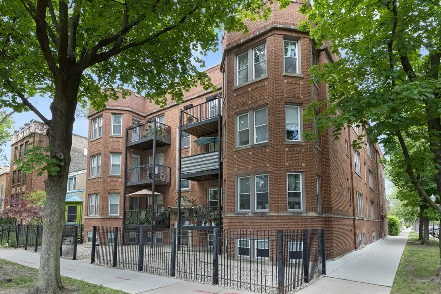 2935 W Rosemont Avenue #2, Chicago, IL 60659 - #3
