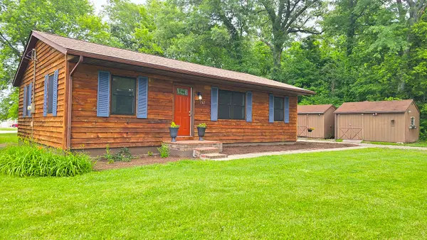 787 Walnut Hill Road, Centralia, IL 62801