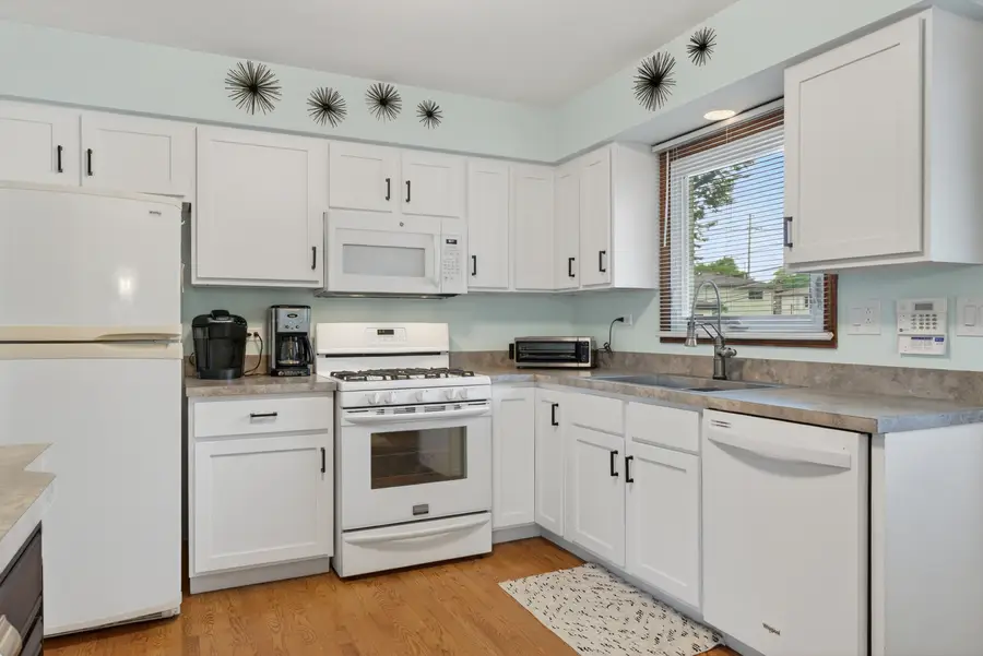 1016 S Haddow Avenue, Arlington Heights, IL 60005 - #3