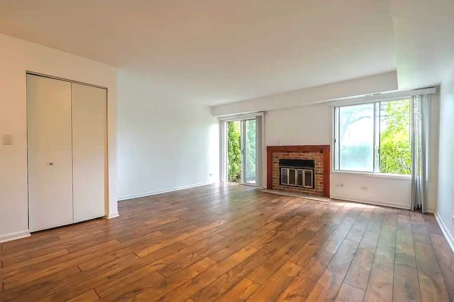 514 E Windgate Court #2D5, Arlington Heights, IL 60005 - #3