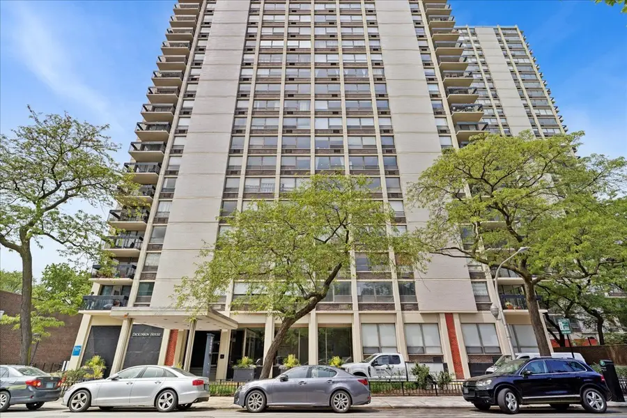 1355 N Sandburg Terrace #706D, Chicago, IL 60610 - #2