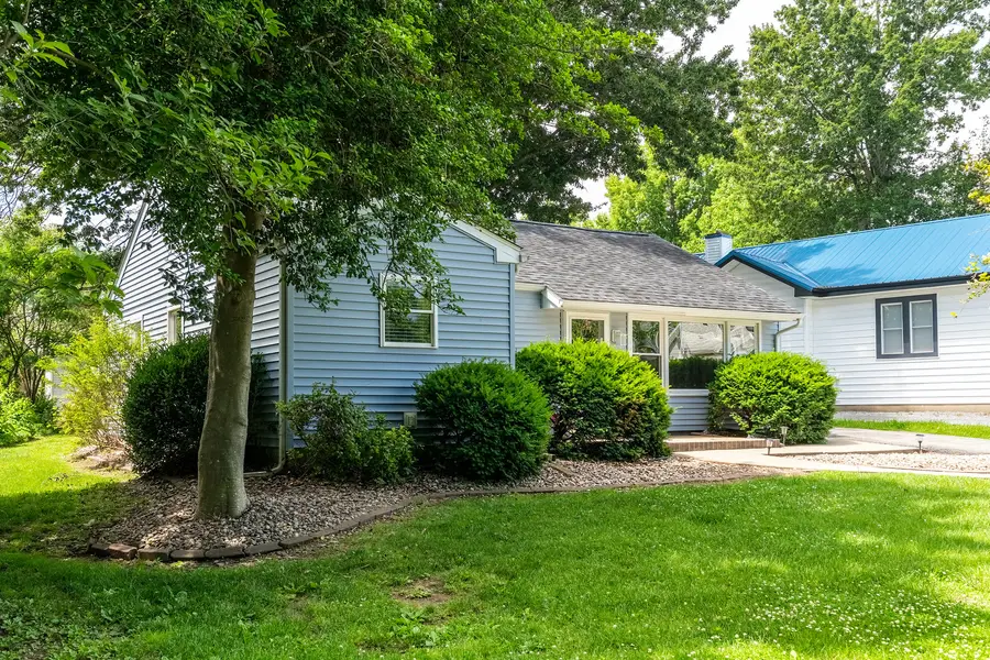 513 E Allen Avenue, Marion, IL 62959 - #3