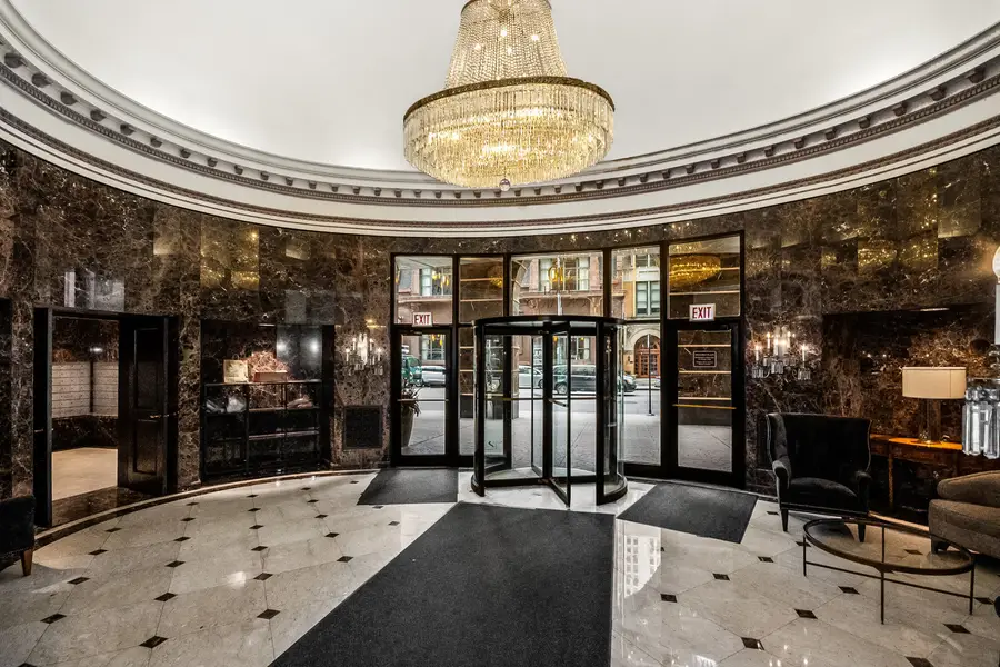 10 E Ontario Street #3808, Chicago, IL 60611 - #2