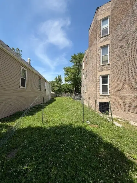 4338 S Wells Street, Chicago, IL 60609