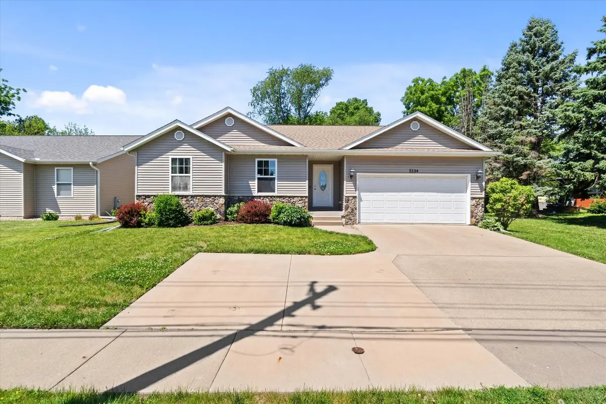 5134 N Division Street, Davenport, IA 52806 - #1