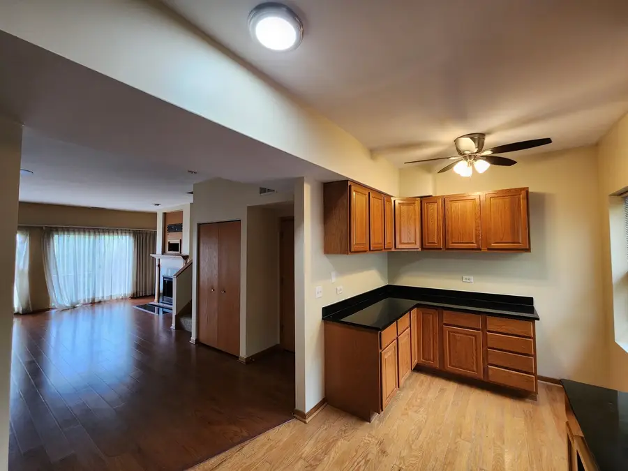 2363 E 70th Place #B, Chicago, IL 60649 - #3