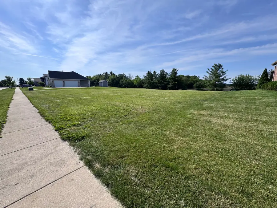 605 Cayman Way, Savoy, IL 61874 - #3