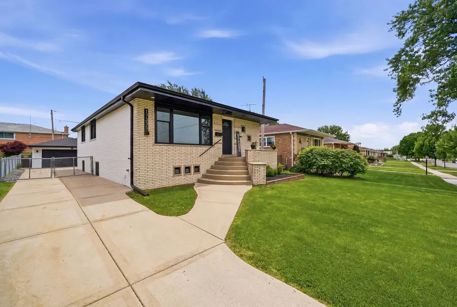 17335 Oleander Avenue, Tinley Park, IL 60477 - #2