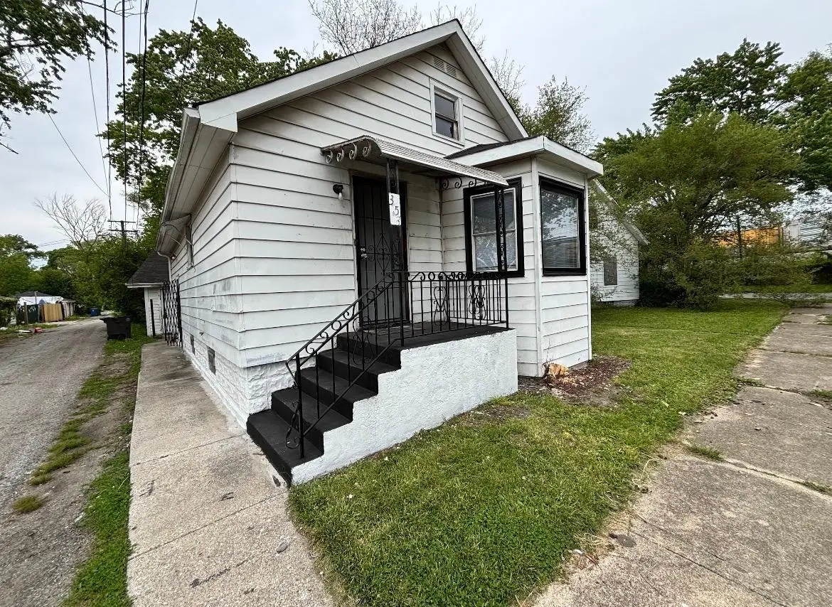 353 E 146th Street, Harvey, IL 60426 - #1