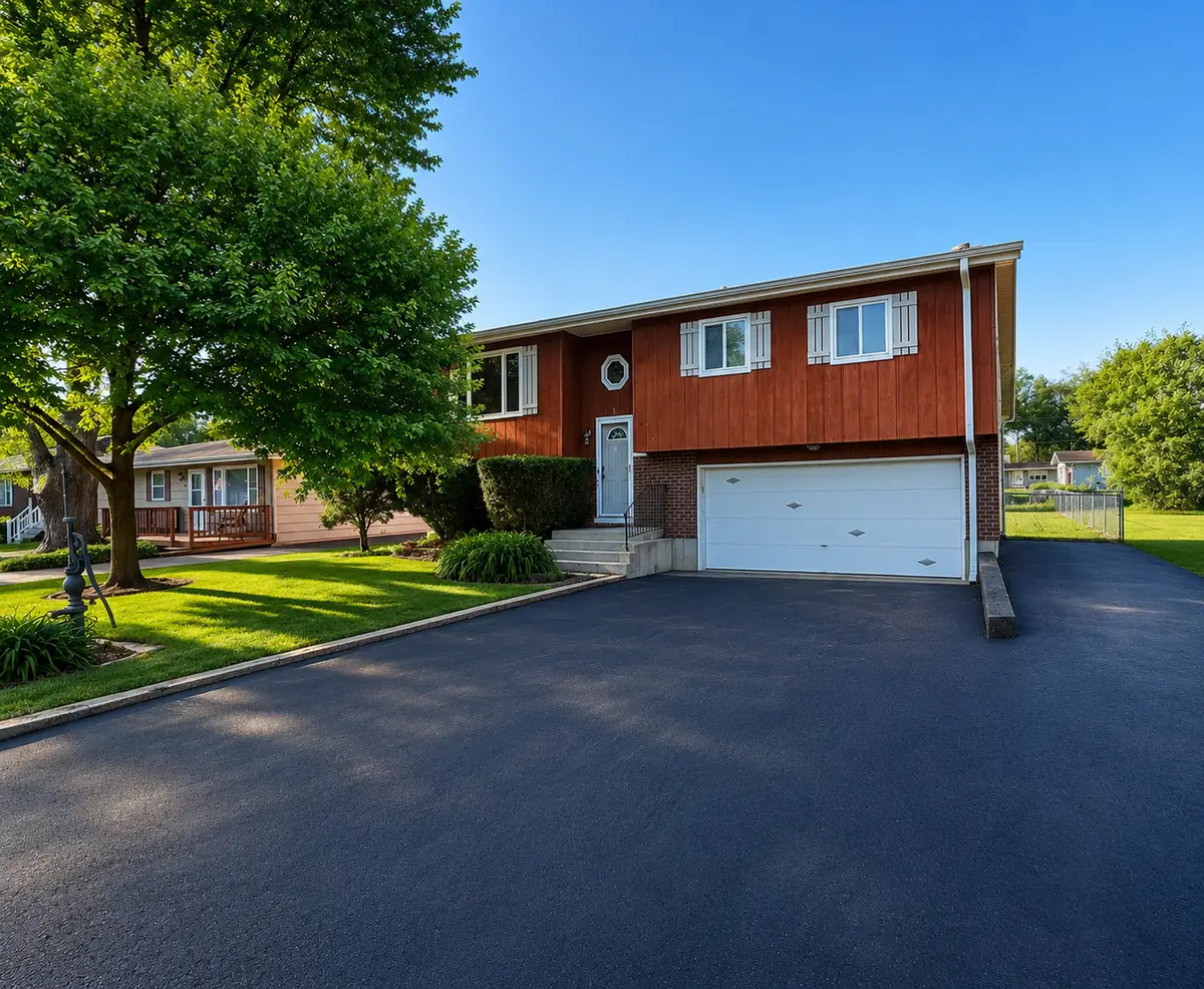 4500 Clearview Drive, McHenry, IL 60050 - #1