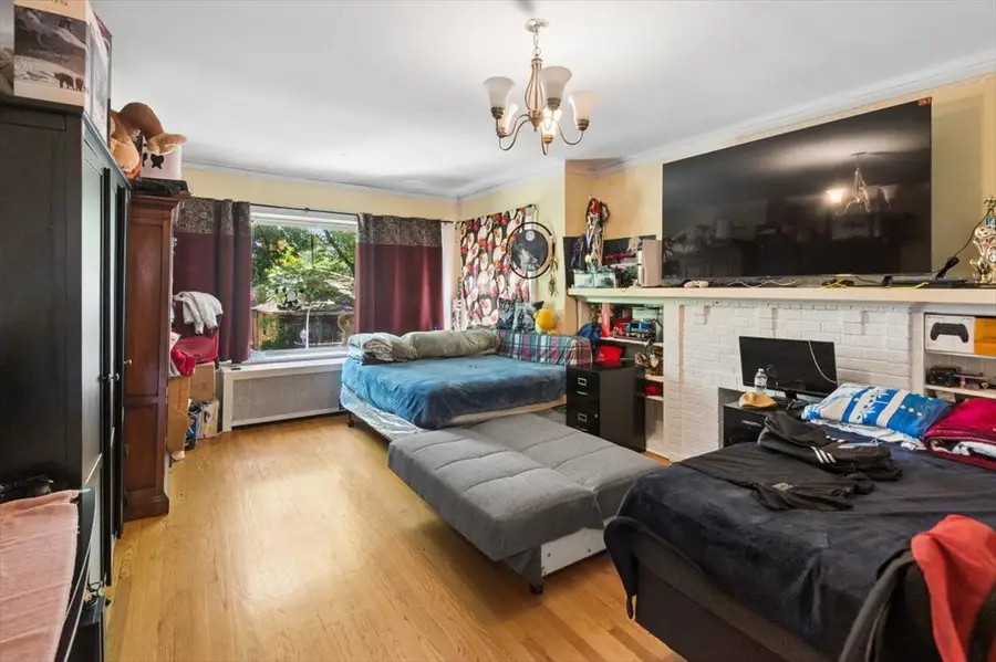 6630 N Maplewood Avenue, Chicago, IL 60645 - #2
