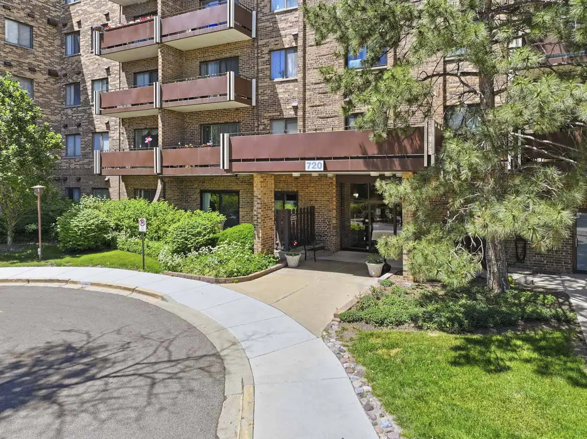 720 Wellington Avenue #509, Elk Grove Village, IL 60007 - #1