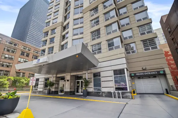 440 N Wabash Avenue #3810, Chicago, IL 60611