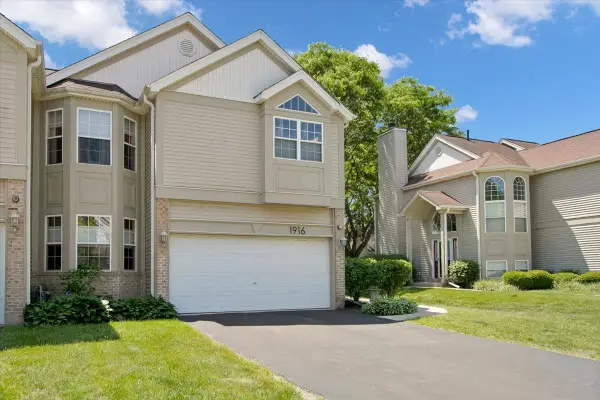1916 Tamahawk Lane, Naperville, IL 60564