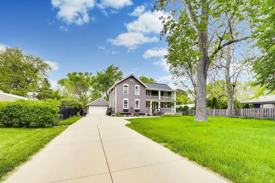 310 W Kirchoff Road, Arlington Heights, IL 60005 - #3