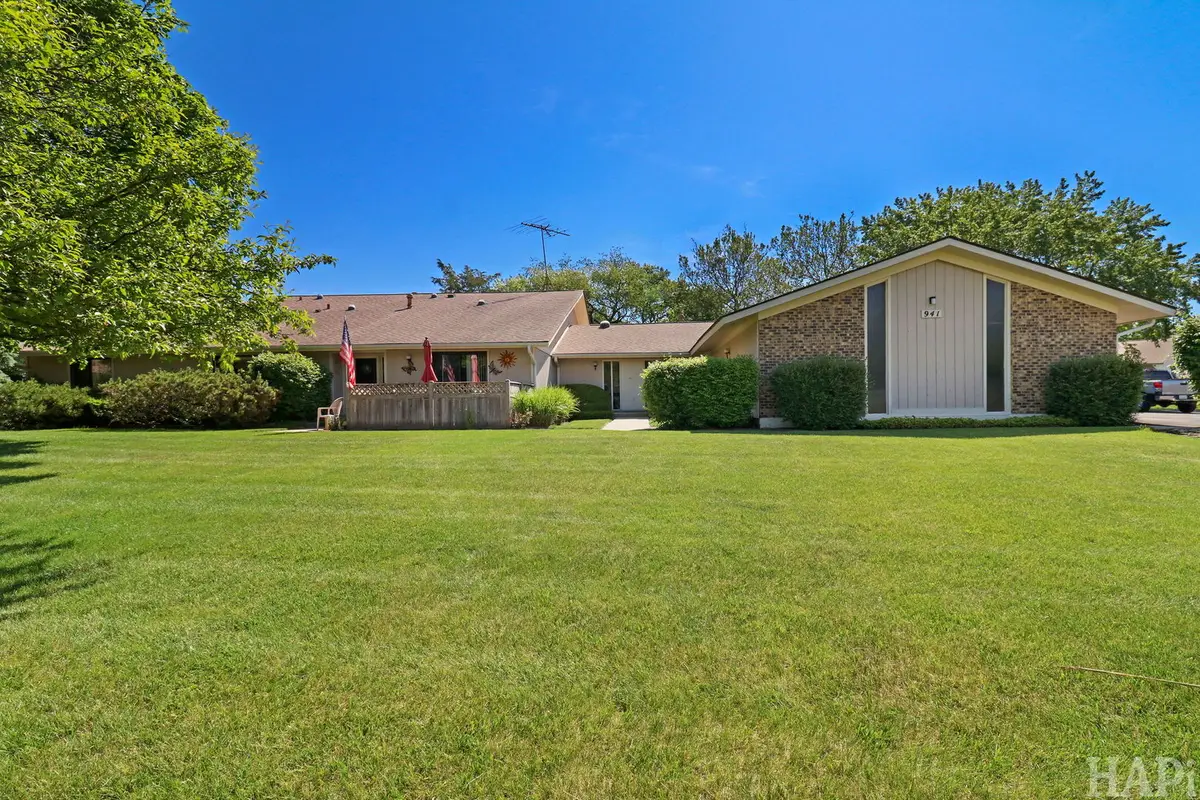 941 Wiltshire Drive #D, McHenry, IL 60050 - #1