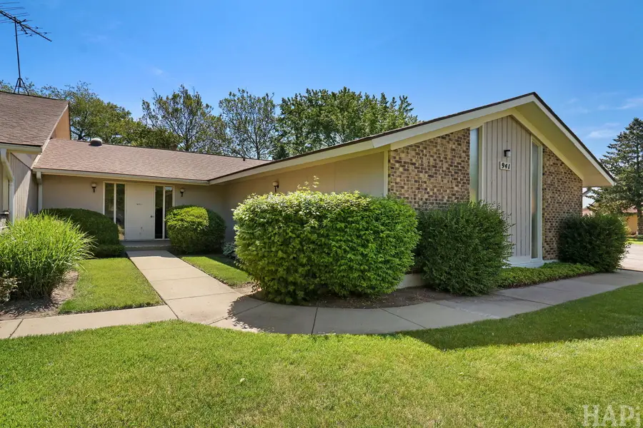 941 Wiltshire Drive #D, McHenry, IL 60050 - #2