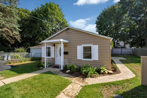 115 Grant Street, Barrington, IL 60010