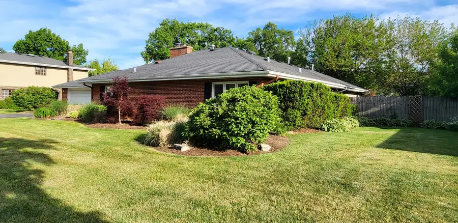 160 S Spring Oaks Drive, Wood Dale, IL 60191 - #3