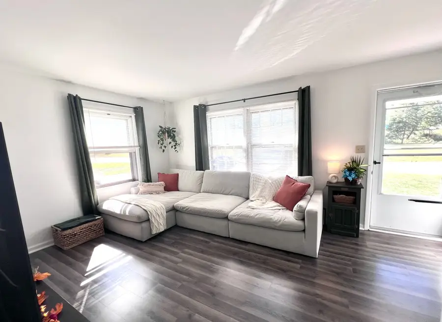 2615 Hawthorne Drive, Bettendorf, IA 52722 - #3