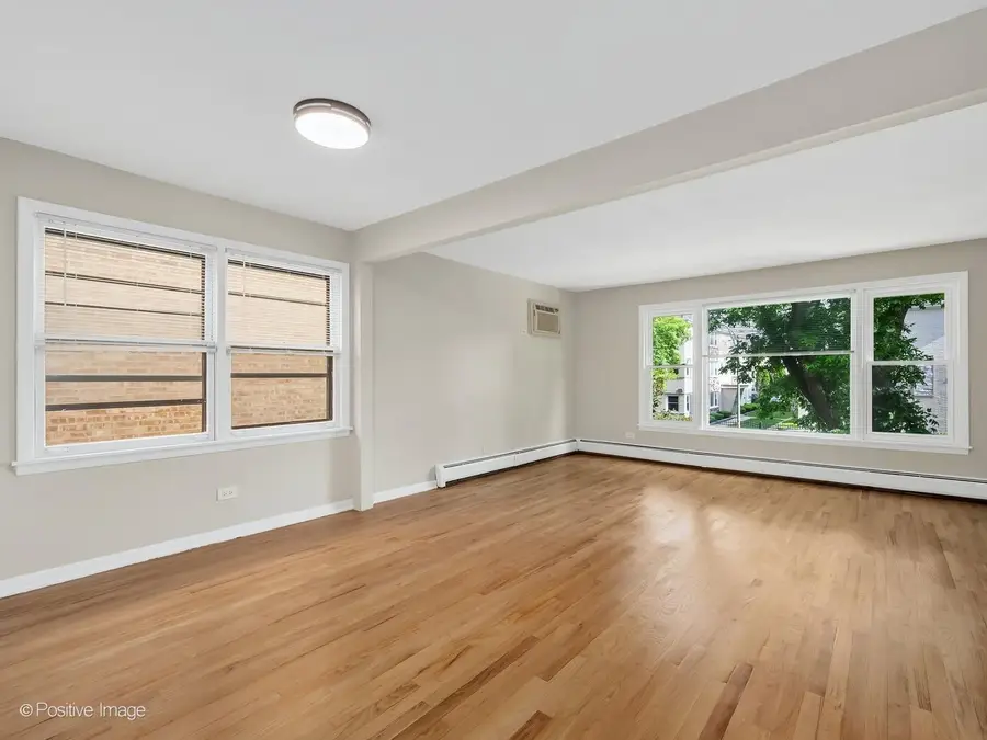 8631 W Summerdale Avenue, Chicago, IL 60656 - #3