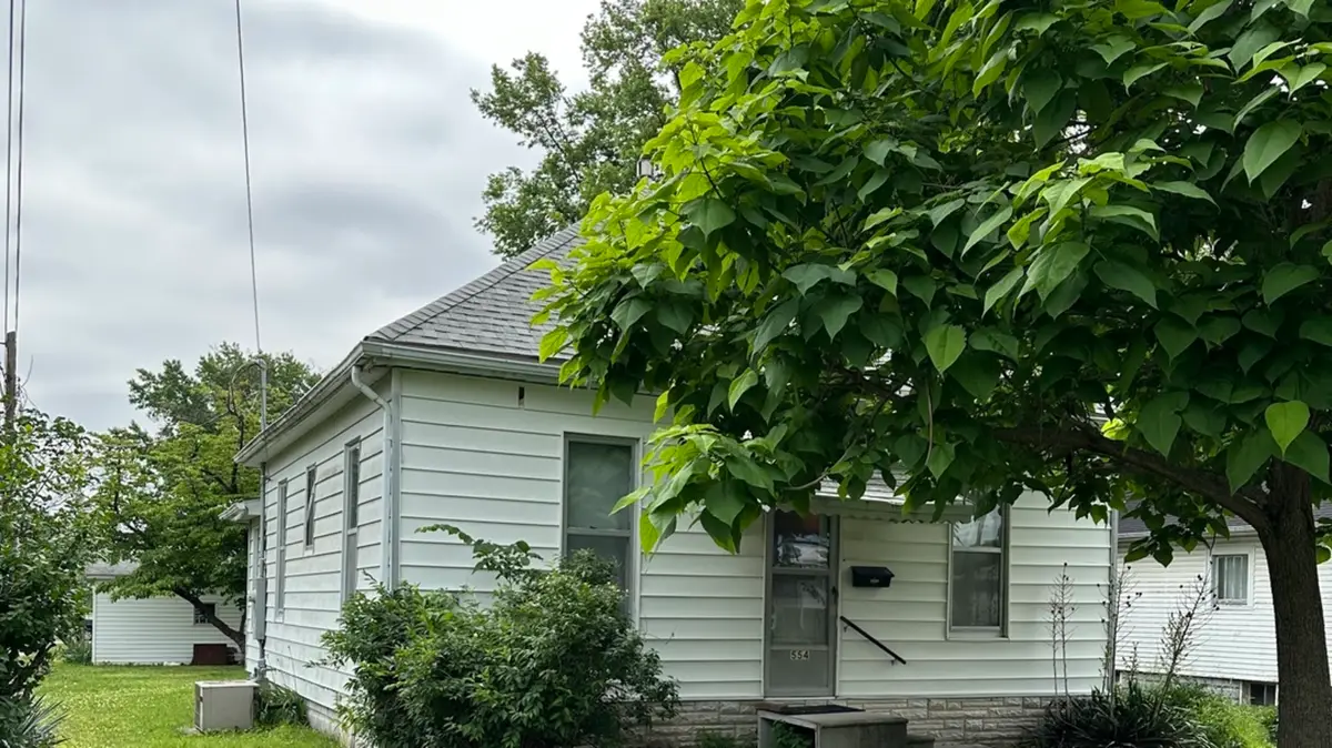 554 North Division Street, Du Quoin No 1, IL 62832 - #1